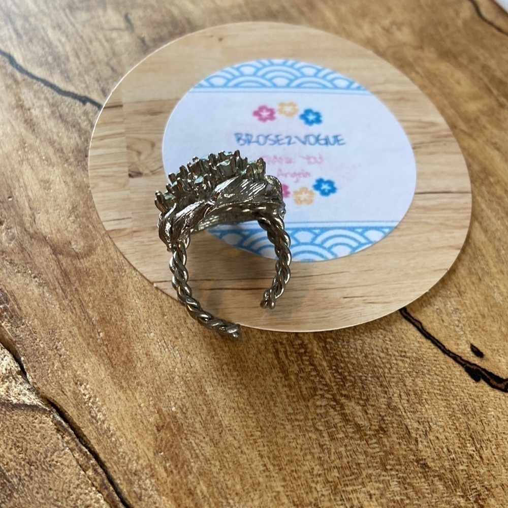 Gorgeous Blue Rhinestone Ring - Picture 4 of 4